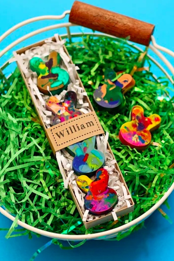 Great Easter gift under $20: Art 2 the Extreme's rainbow bunny crayons.