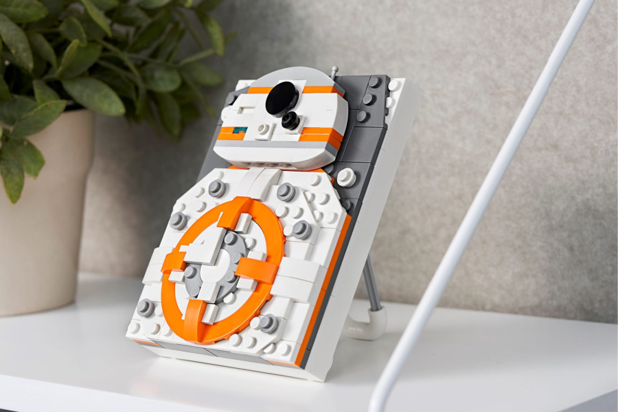 The new LEGO Brick Sketch kits are 3D puzzles made for framing. Fun!