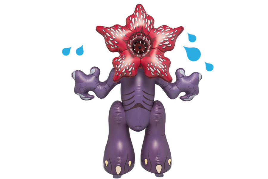 The lawn sprinkler made entirely from predatory humanoid alien parts