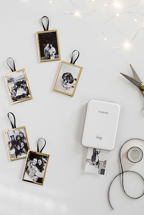 DIY Christmas gifts from the kids: Photo ornaments at Homey Oh My
