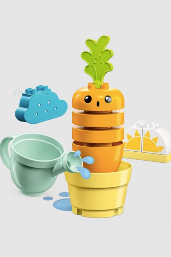 Non-candy Easter gift for toddlers: This LEGO DUPLO carrot building toy.
