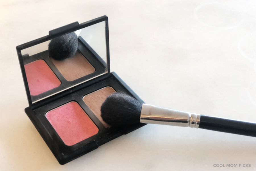 How to keep a subtle summer glow, without the rays.