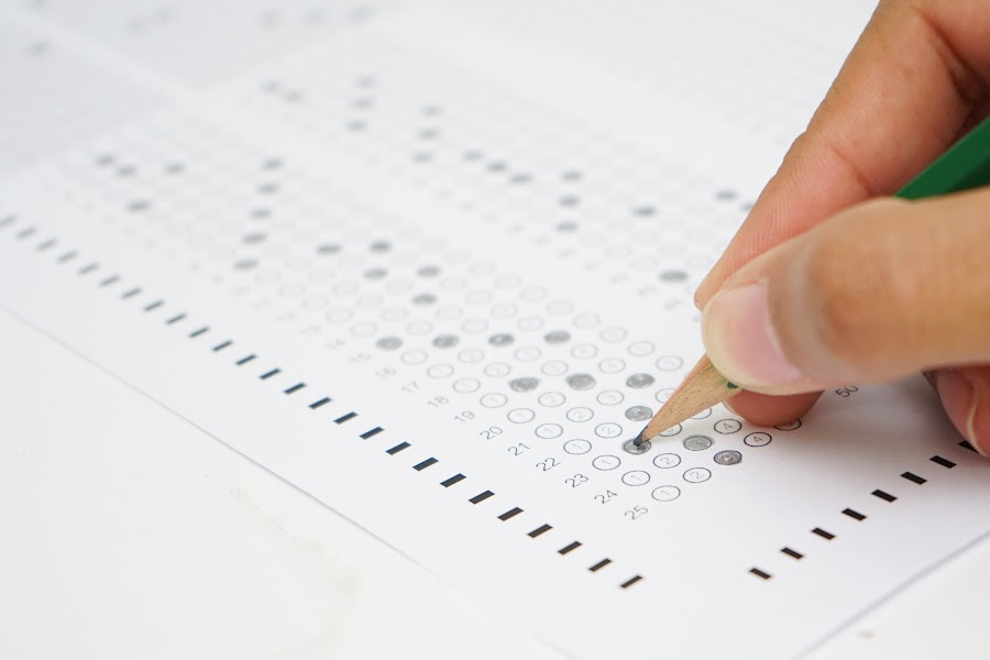 Can a high GPA make up for a low SAT score? And do “test-optional” schools really mean it? | An Insider Guide to College Admissions