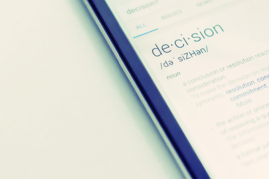 Should you apply Early Decision to a college? Pros and cons? | An Insider Guide to College Admissions