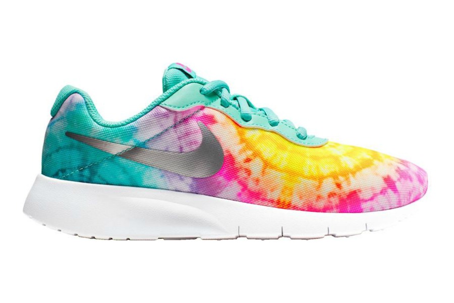 Back-to-school trend alert! 7 tie-dye sneakers we love for kids.